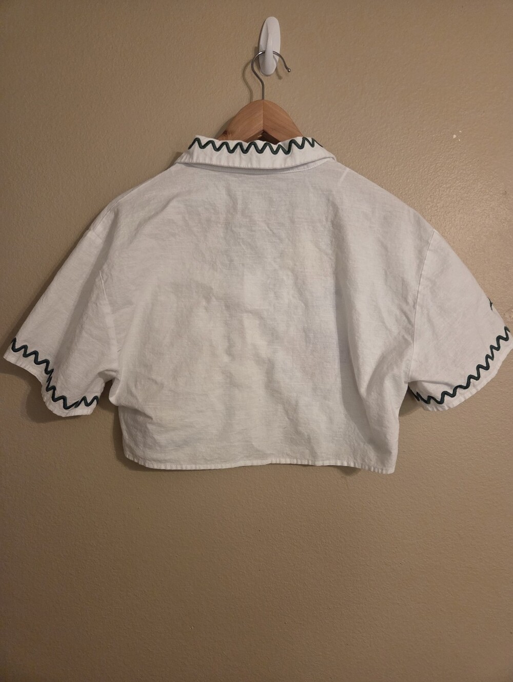 AMABLE By Mable White Linen Blend Multi Floral Embroidered Rickrack Crop Top S - Picture 6 of 12